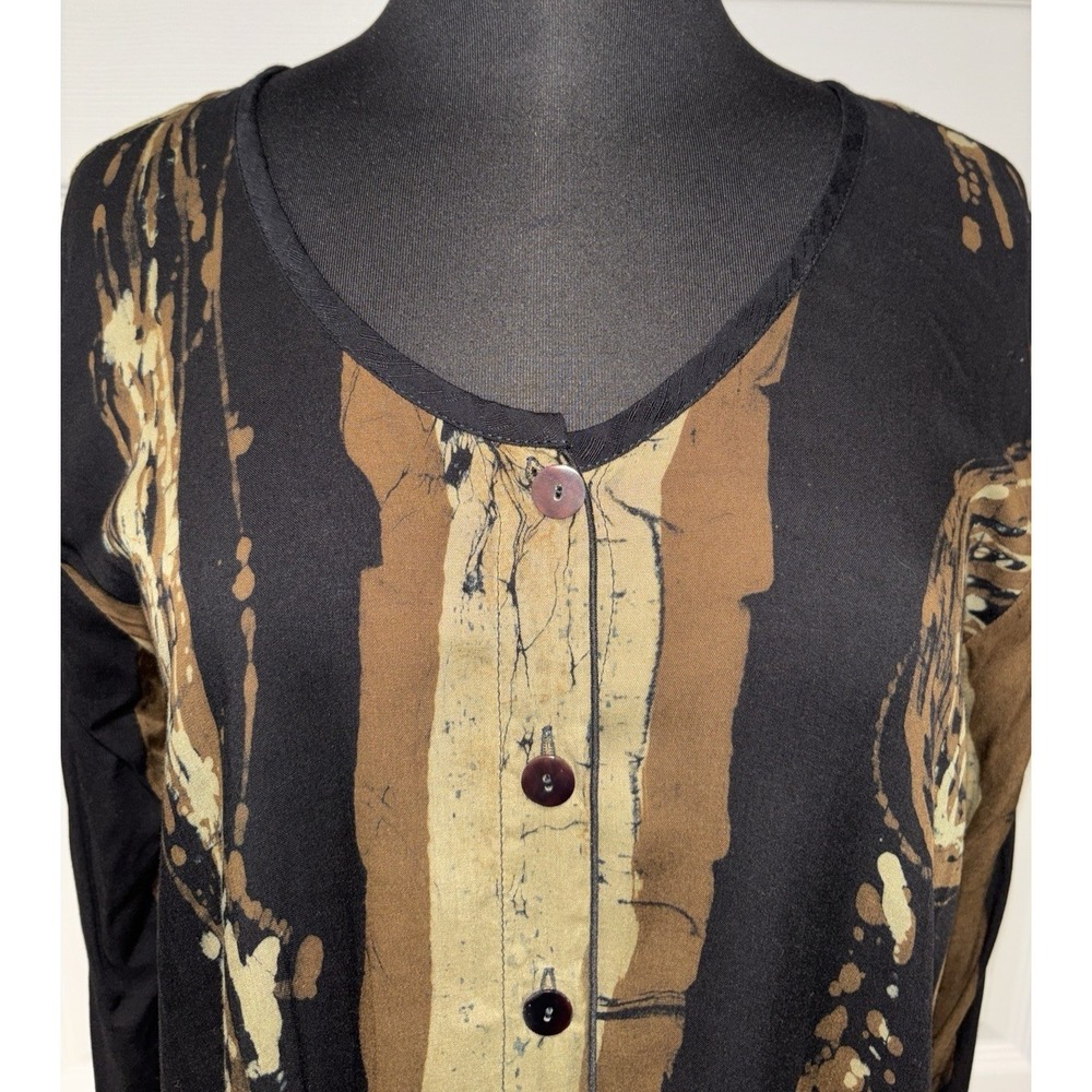 Lyng Button Up Tunic‎ Blouse Size Med Brown Black Abstract Rayon Long Sleeve NWT - Picture 8 of 10